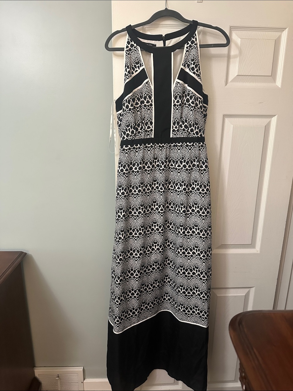 Black and White Sleeveless Maxi Dress with Patterned Skirt